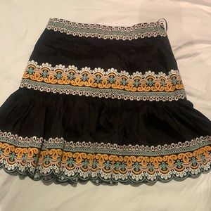 NEW Amur Skirt size 4 embroidered
